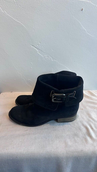 Pre-Owned Coach Black Suede Foldover with Buckle Ankle Boot- Size 7.5