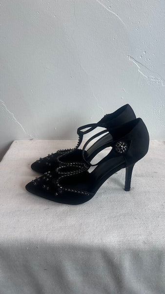 Pre-Owned Expression Black w/ Rhinestone Detals High Heels - Size 9