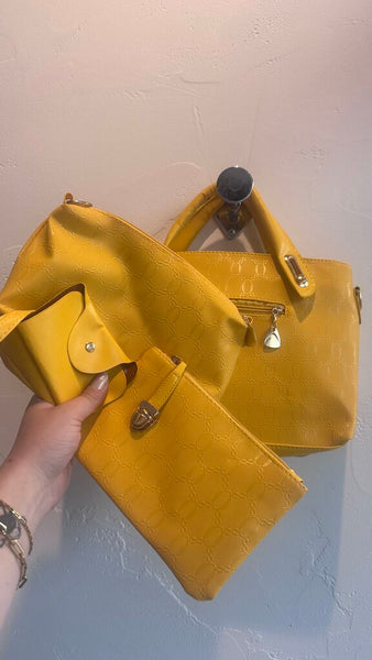 Pre-Owned Yellow w/ Gold Hardware Purse, Pouch, Wallet, and Coin Purse Set w/ Adjustable Straps