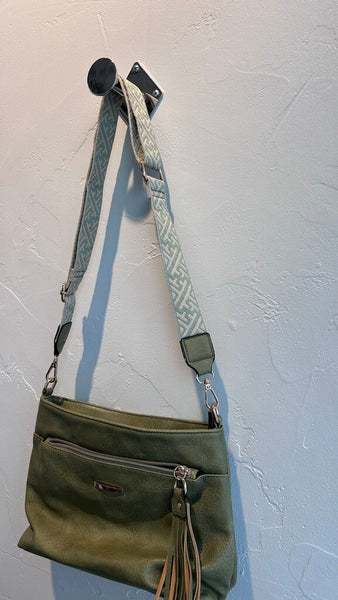 Pre-Owned Green w/ Gold Hardware Tassel Zipper Patterned Strap Purse