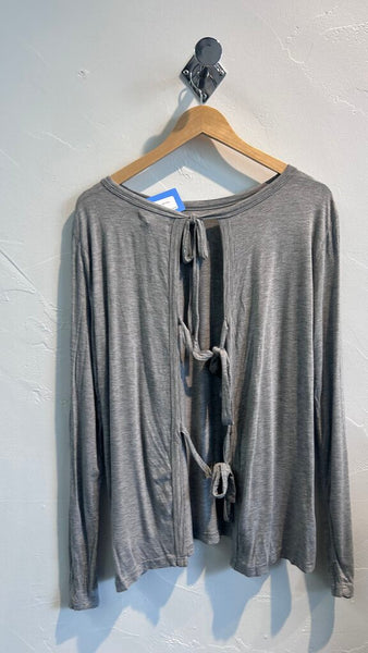 Pre-Owned Mustard Seed Light Grey Long Sleeve Tie Back Top- Size Large