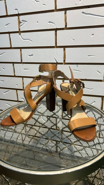 Pre-Owned Guess Brown Strappy Leather Heels - Size 7