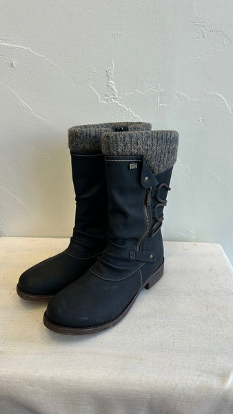 Pre-Owned Remonte Black Faux Knit Grey Sock Side Zip Boot- Size 38