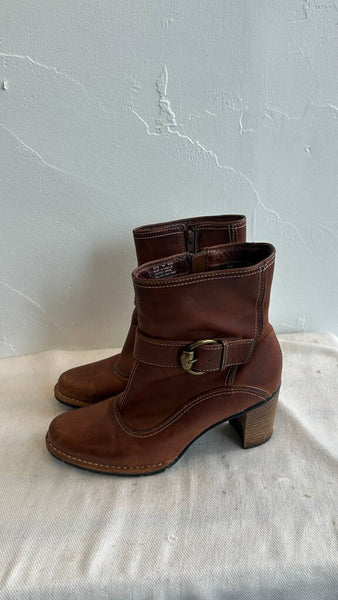 Pre-Owned Indigo Brown Side Zip Heeled Side Zip Ankle Bootie- Size 9