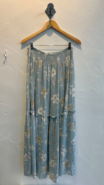 Pre-Owned Blue B Blue Floral Long Sleeve Cropped Blouse (NWT) - Size Large
