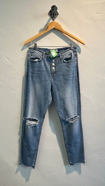 Pre-Owned Flying Monkey Light Wash Ripped Knee Skinny Jeans - Size 29