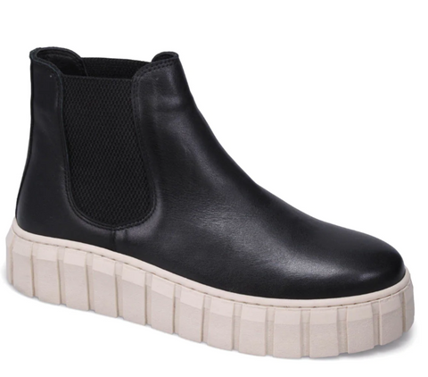 Bueno 'Tori' Flatform Sneaker