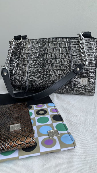 Miche Black Hardshell Silver Chain/ Black Handbag With Detachable Crossbody 2 Interchangeable Shell Covers