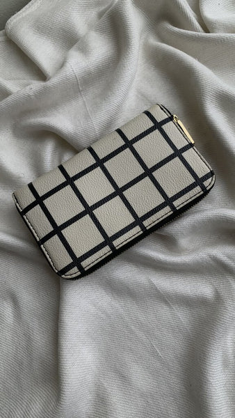 Fossil White/Black Check Print Zip Leather Wallet